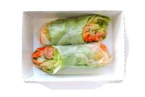 Сприн-ролл с лососем